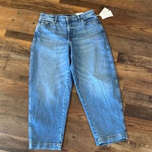 Barrel Leg Size 6 Free Assembly High-Rise Light Blue Mom Jeans